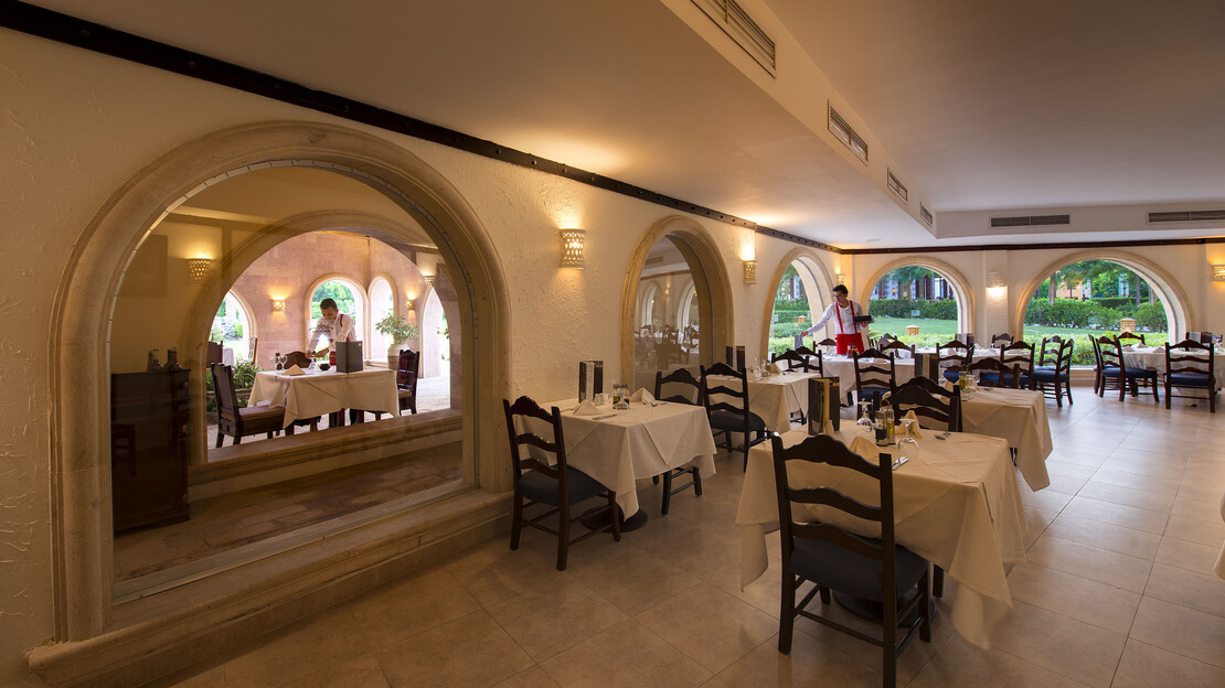 Stella Di Mare Beach Hotel & Spa